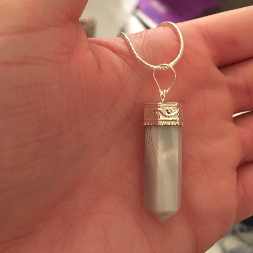 PRICE DROP! Indian Lace Agate Necklace! - Picture 6 of 6